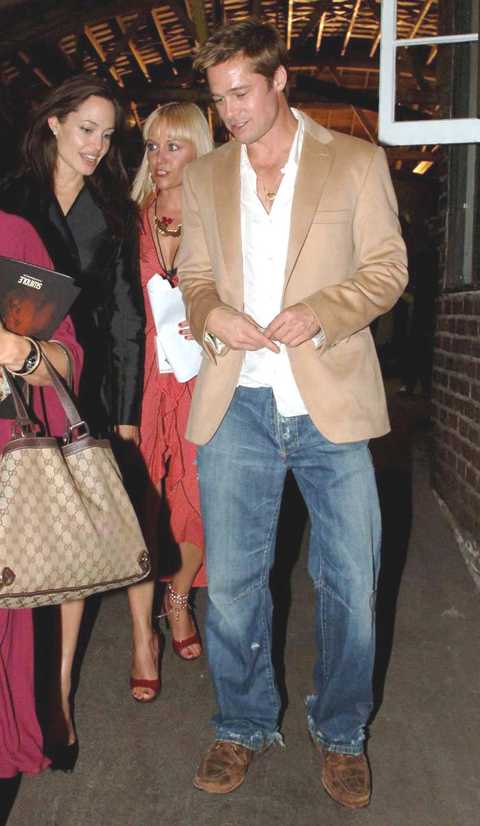  , 14/09/2006, Banksky's Barely Legal Art Exhibit 