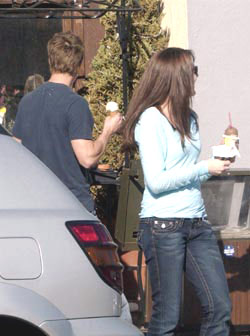 Брэд Питт и кое-кто